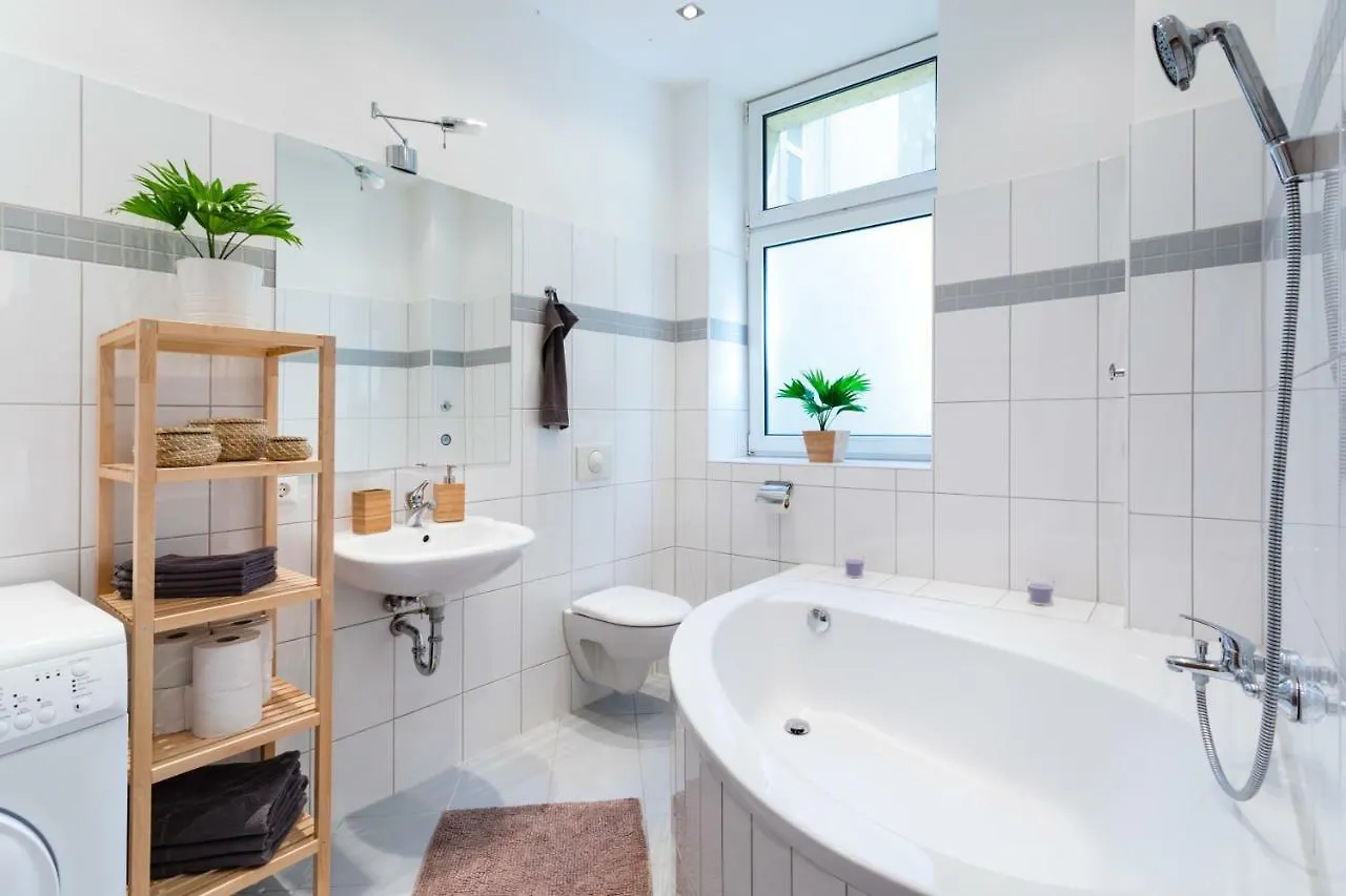 Der Schöne Ernst Berlin Apartment