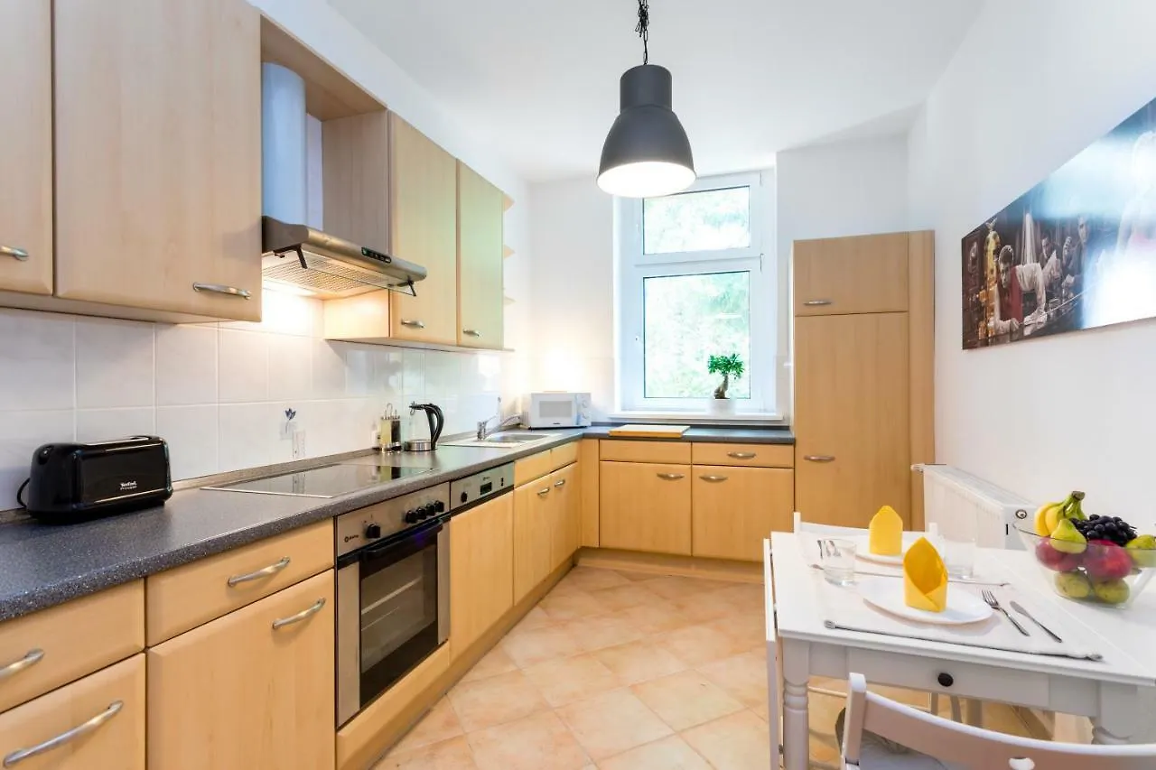 Der Schöne Ernst Berlin Apartment