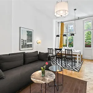  Apartment 33 E-g Schönhauser Allee